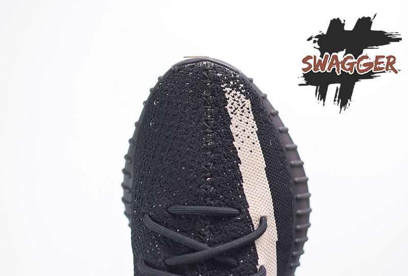 Giày Adidas Yeezy 350 V2 Oreo Pk God Factory chất lườn tương đương chính hãng, full box và phụ kiện