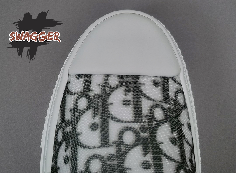 Giày Dior B23 Slip-On Sseaker Oblique Canvas Black and White Like Authentic sử dụng chất liệu chính hãng, chuẩn 99% full box phụ kiện là chất lượng tốt nhất thị trường hiện nay