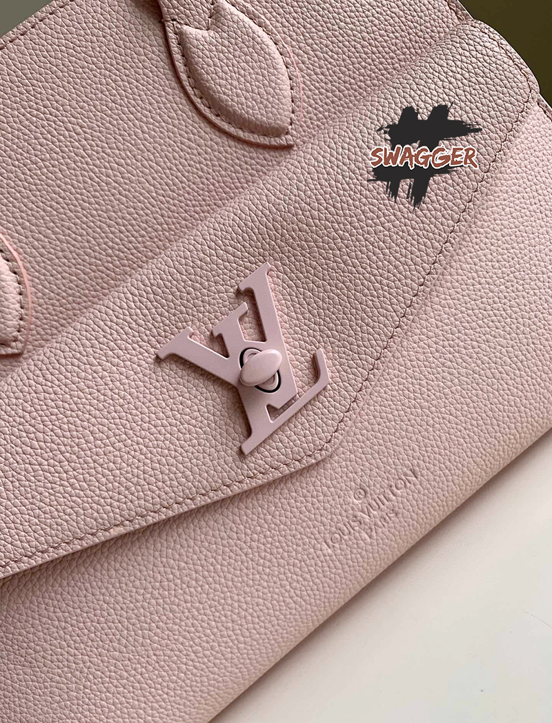 Túi Louis Vuitton Lockme Tote PM Like Authentic, sử dụng chất liệu chính hãng, chuẩn 99% full box và phụ kiện