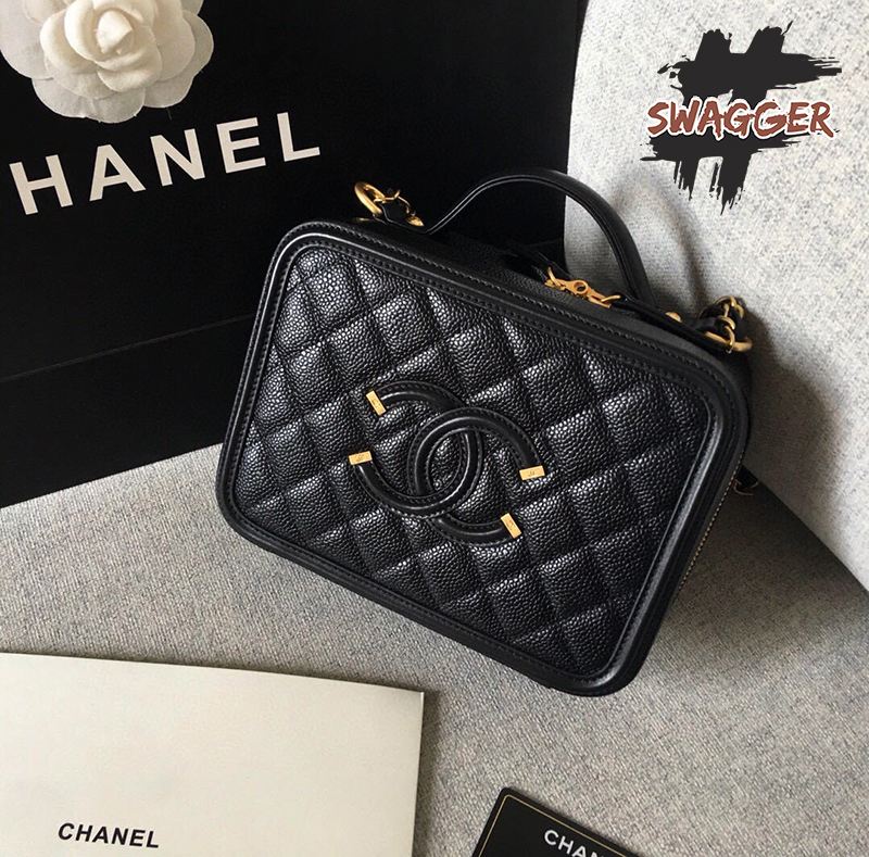 Chanel Quilted Black Caviar Leather Small CC Filigree Vanity Case Bag at  1stDibs