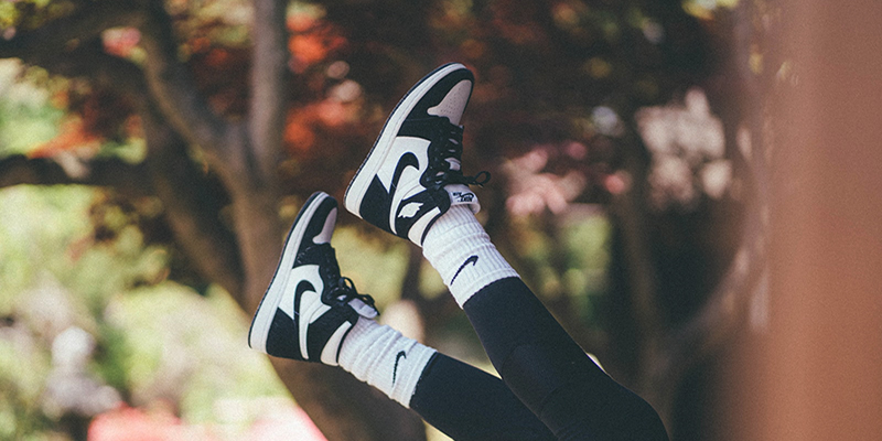 Giày Nike Jordan 1 Panda Chính Hãng Giá Bao Nhiêu | Shop giày Swagger™