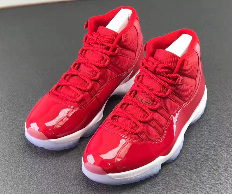 Những điều cần khám phá về mẫu thiết kế mới lạ giày Jordan 11 Red