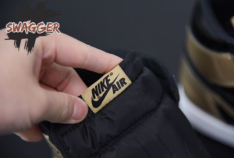 Giày Nike Air Jordan 1 Patent Gold Toe Pk God Factory