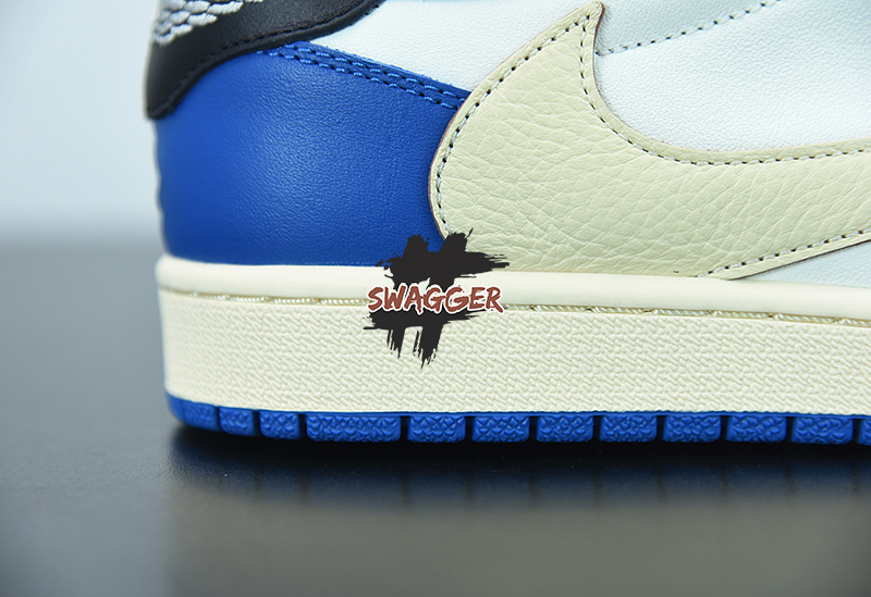 Giày Nike Air Jordan 1 Travis Scott Fragment Low Pk God Factory sử dựng chất liệu chính hãng chuẩn 99%