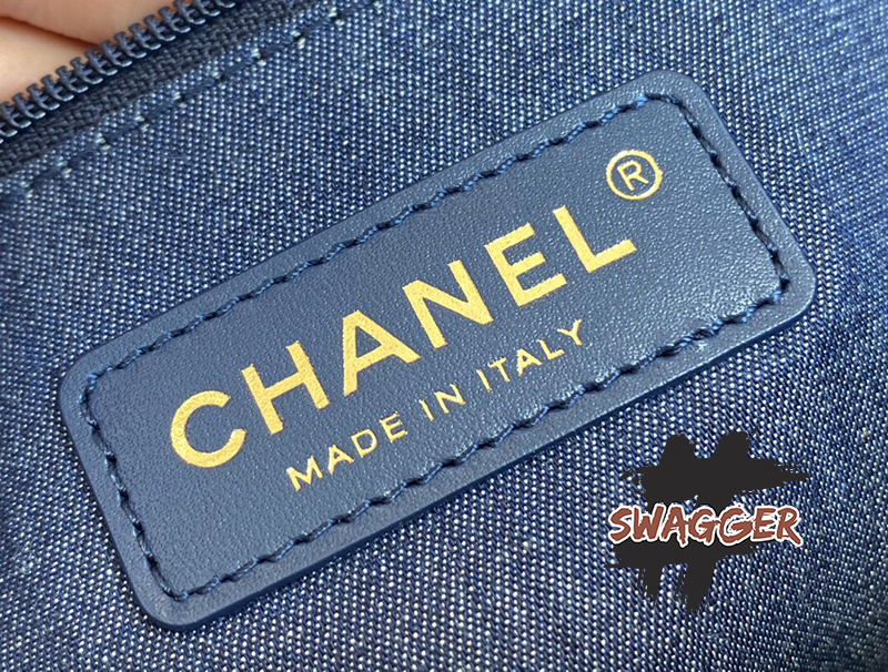 Túi Xách Chanel Large Shopping Bag 2021 Like Authentic sử dụng chất liệu chính hãng vải thô dệt tay kết hợp da bê, kim loại mạ vàng 24k, cam kết chất lượng tốt nhất, best quality bao check