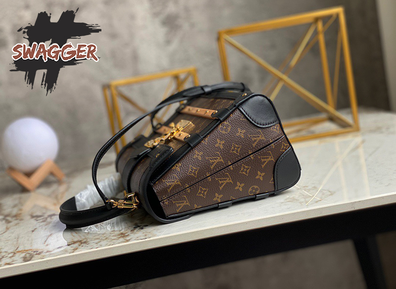 Túi Xách Louis Vuitton Trianon Pm Monogram Bag M45908 Like Authentic sử dụng chất liệu chính hãng bằng da bê, sản xuất hoàn toàn bằng thủ công, kim loại mạ vàng 24k, full box và phụ kiện, hỗ trợ trả góp 0% bằng thẻ tín dụng