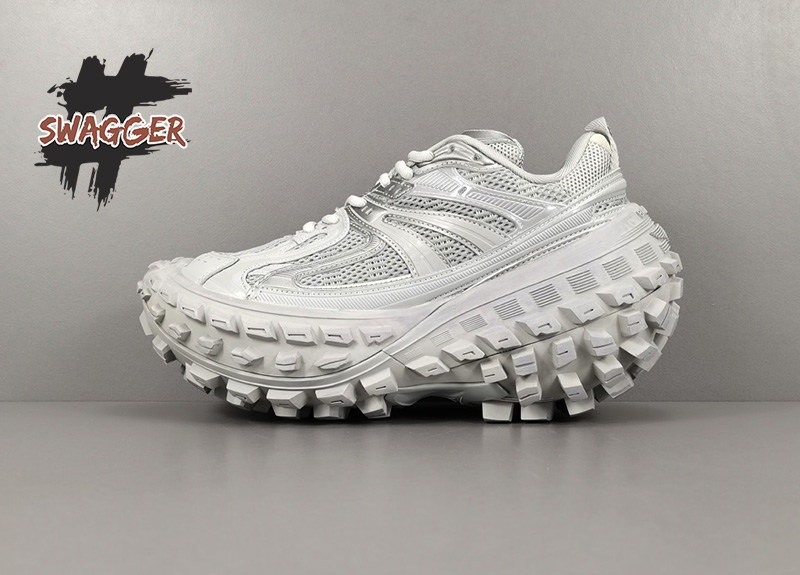 Giày Balenciaga Defender Sneaker Gray Factory sử dụng chất liệu nguyên bản so với chính hãng, được sản xuất tại nhà máy plus factory, chuẩn 99% so với chính hãng, full box và phụ kiện, hỗ trợ trả góp bằng thẻ tín dụng