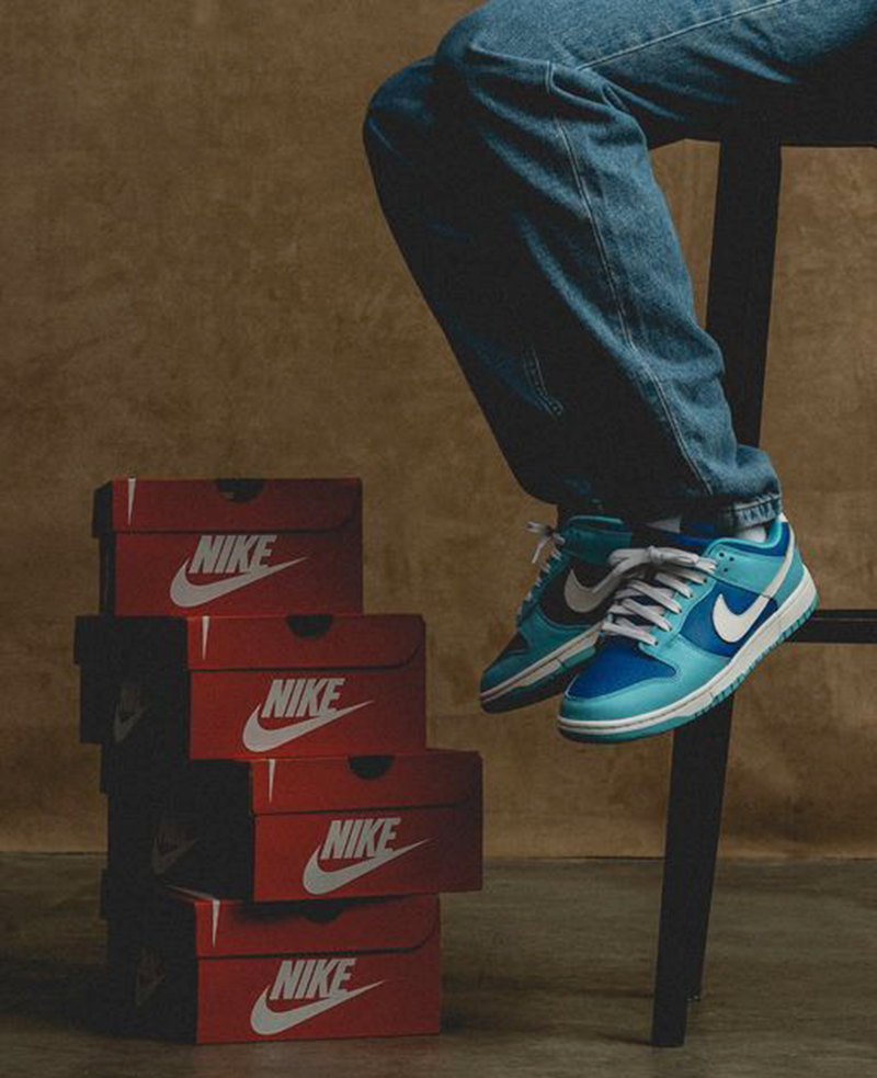 Giày Nike Dunk Low Argon với phiên bản xanh dương cực cuốn hút , sau đây bạn cùng swagger tìm hiểu chi tiết qua bài viết sau đây
