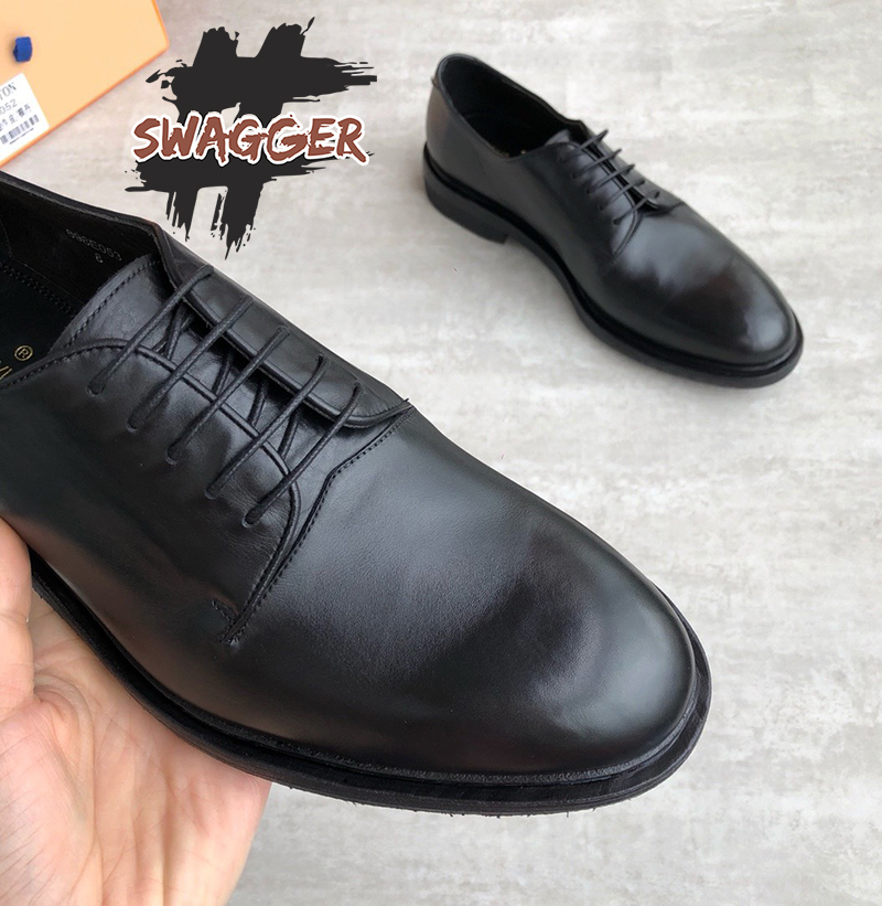 Giày Tây louis vuitton vendome Flex Derby Black 1A9A8V like authentic sử dụng chất liệu da bê nguyên bản so với chính hãng, được làm thủ công hoàn toàn, chuẩn 99% so với chính hãng, full box và phụ kiện