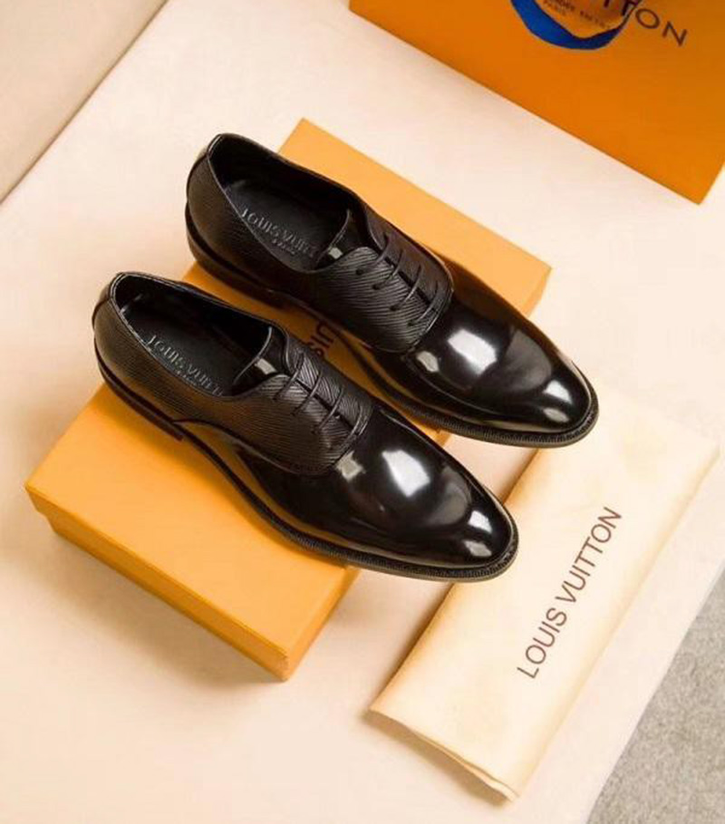 Giày Tây Louis Vuitton Lv Đa Dạng Mẫu Hàng Có Sẵn Chất liệu da bò nguyên bản như chính hãng, làm thủ công, cam kết chất lượng tốt nhất, chuẩn 99% so với chính hãng