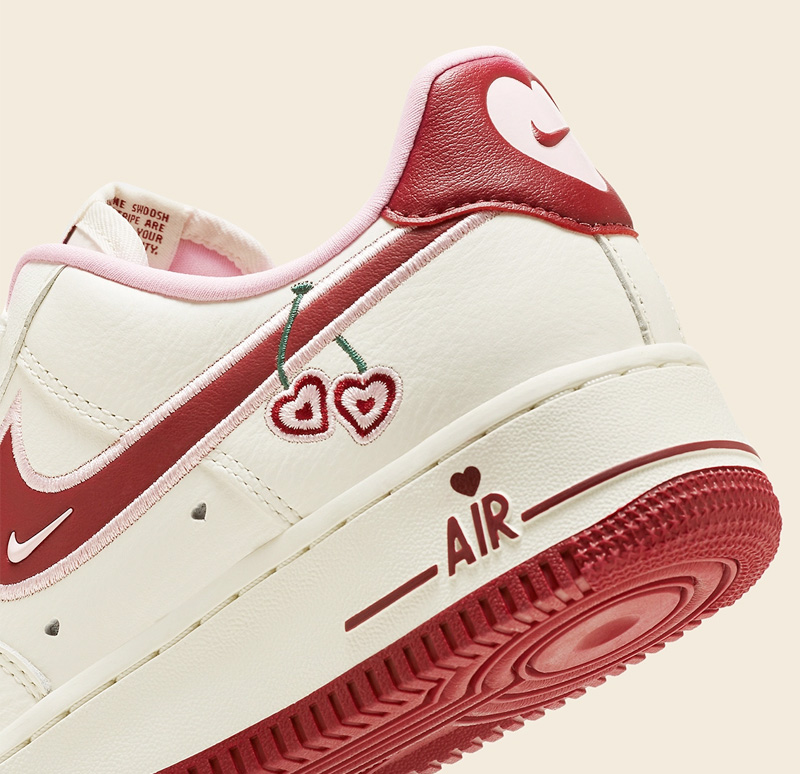 một trong những đôi giày Nike Air Force 1 Low Valentine’s Day được ra mắt vào ngày lễ tình yêu năm 2023 cùng swagger tìm hiểu đôi giày này có điều gì đặc biệt mà được nhiều bạn trẻ mong chờ đến vậy
