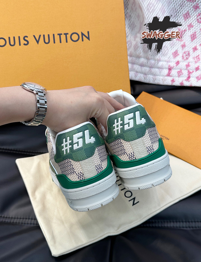 Giày Lv Trainer Sneaker Green Damier Grained Calf Leather like authentic chuẩn 99% so với chính hãng, sử dụng cúng chất liệu hãng, full box và phụ kiện, hỗ trợ trả góp bằng thẻ tín dụng