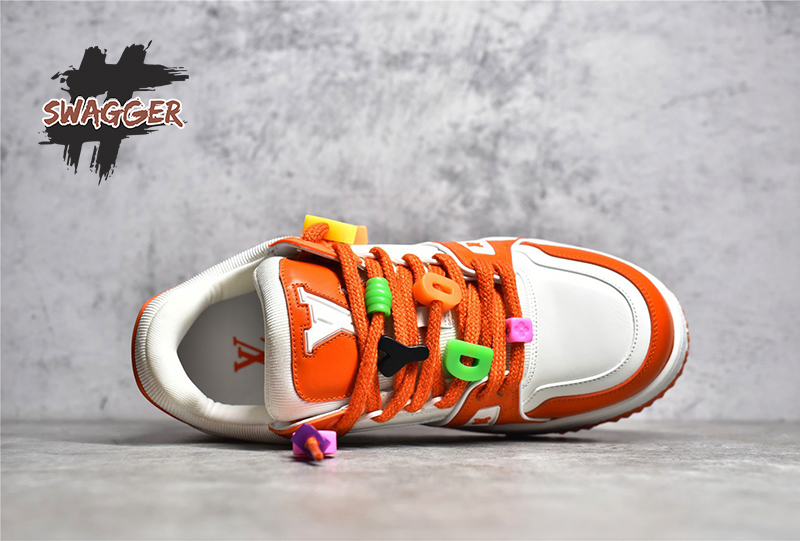 Giày Lv Trainer Maxi Orange Màu Cam 1AB8SS like authentic chuẩn 99% so với chính hãng, cam kết chất lượng tốt nhất, sử dụng chất liệu da bê, full box và phụ kiện, hỗ trợ trả góp bằng thẻ tín dụng