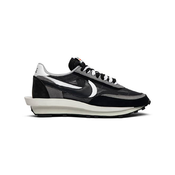 Giày Nike Sacai x LDWaffle Black Màu Đen BV0073-001 chất lượng tốt nhất, chuẩn 99% so với chín hãng, được sản xuất tại nhà máy pk god, full box và phụ kiện, hỗ trợ trả góp bằng thẻ tín dụng
