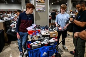 :công ty sản xuất giày adidas tại Việt Nam: Tổng quan chiến lược