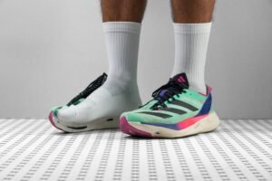 Review Giày Adidas F1: Đánh Giá Chi Tiết Từ A Đến Z