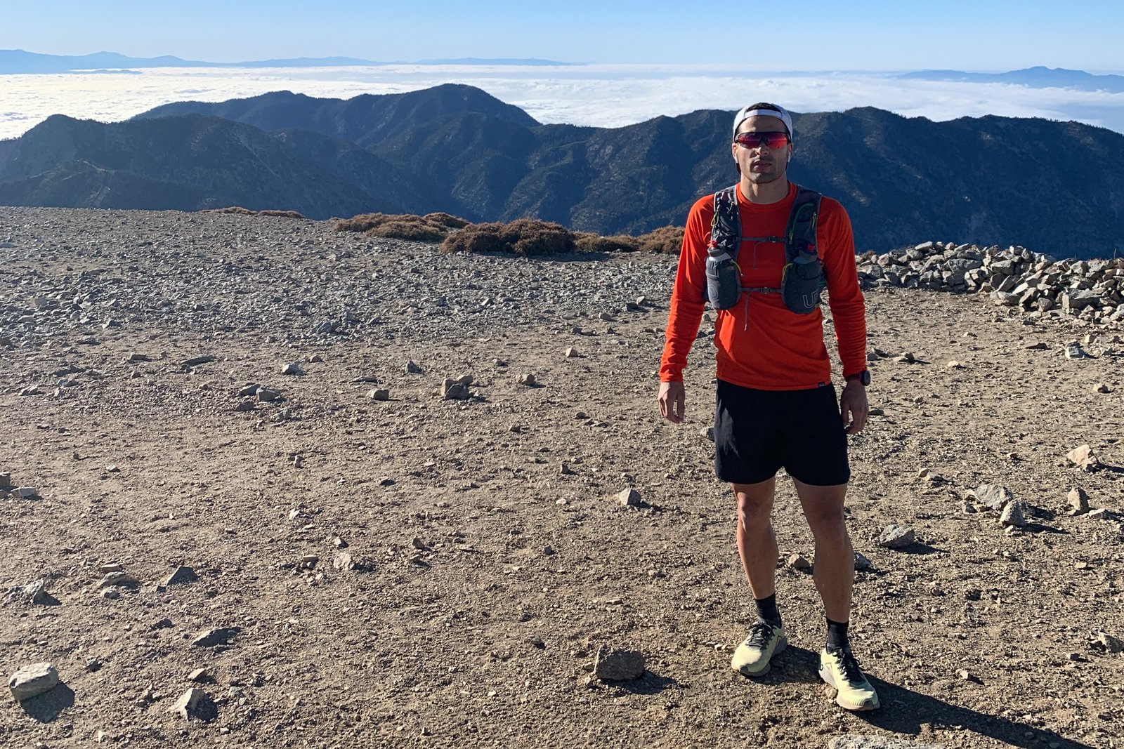 Cận cảnh đế ngoài Nike Air Zoom Pegasus 36 Trail với các gai đa hướng