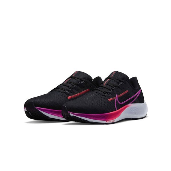 Đôi giày chạy bộ Nike Air Zoom mang lại cảm giác đàn hồi tối ưu cho người dùng