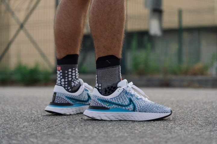 Giày chạy bộ Nike React Infinity Run Flyknit 3 ngoài trời trên đường