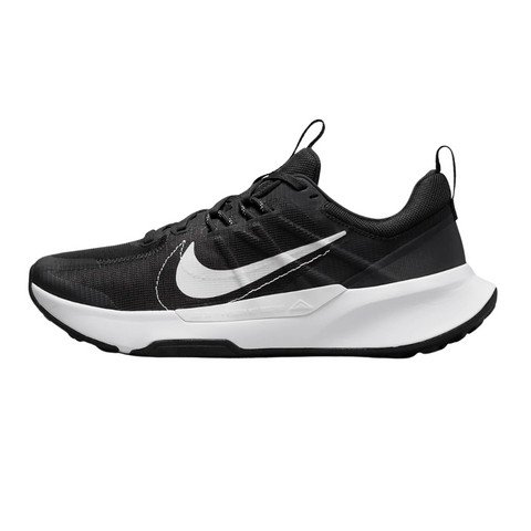 Giày Nike Juniper Trail 2 tổng thể trên nền trắng
