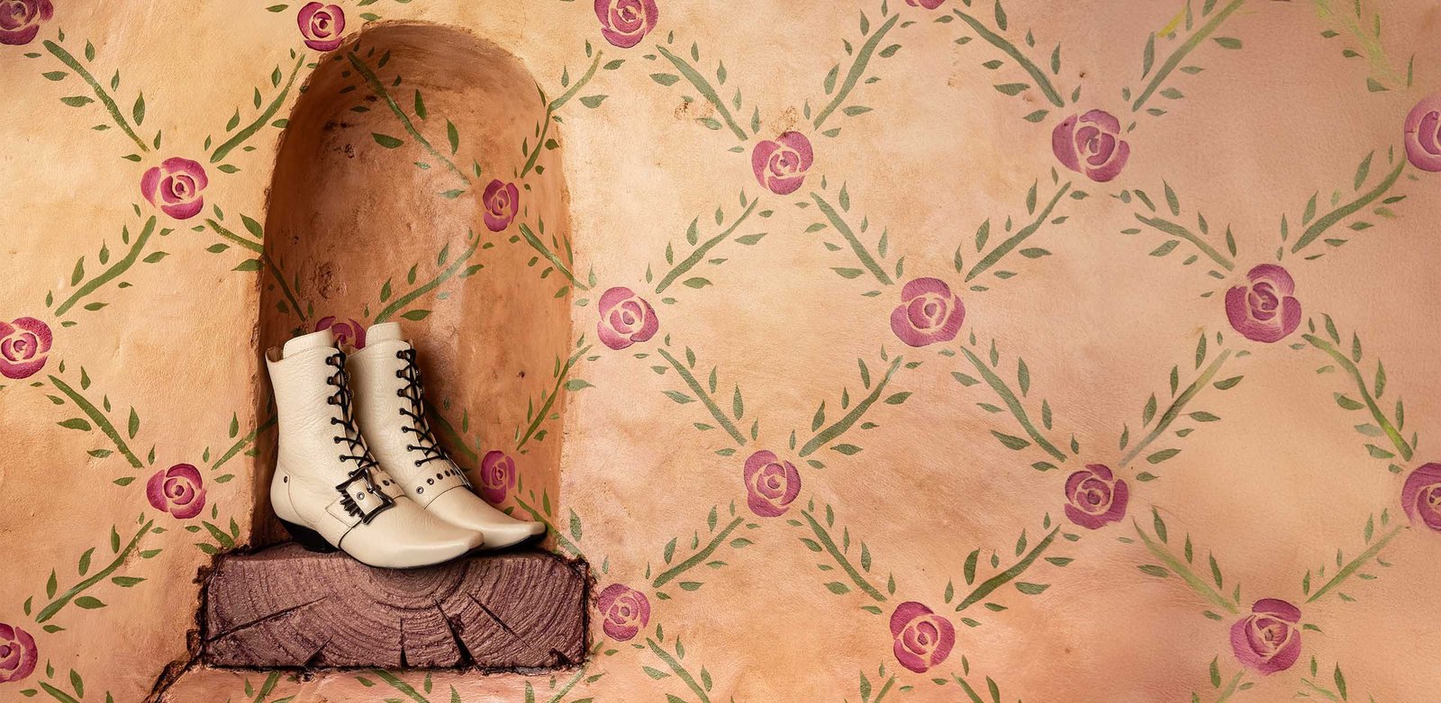 Giày sneaker đế thô nam màu be trắng thời thượng.