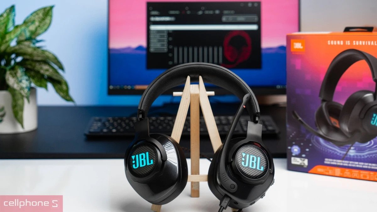 Headphones JBL chính hãng màu xám với logo trên đệm tai