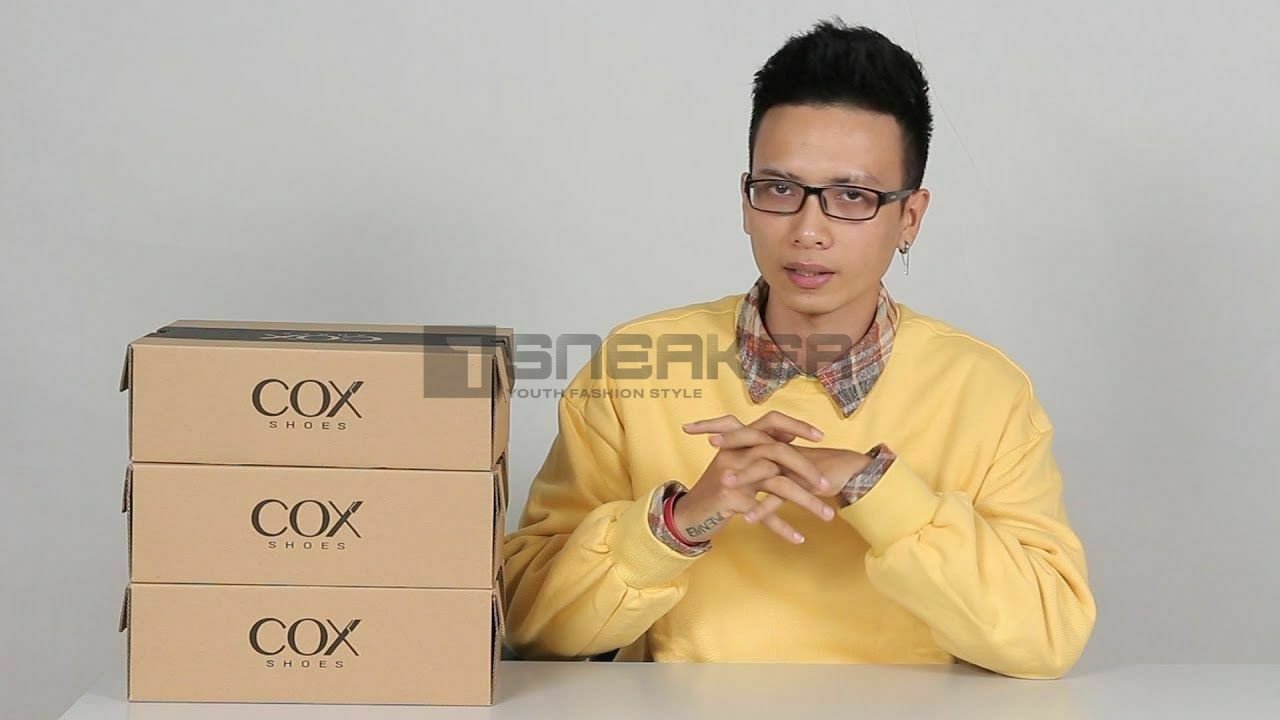 Hình ảnh một góc Cox Shoes Viet Nam với các mẫu giày xuất khẩu đa dạng
