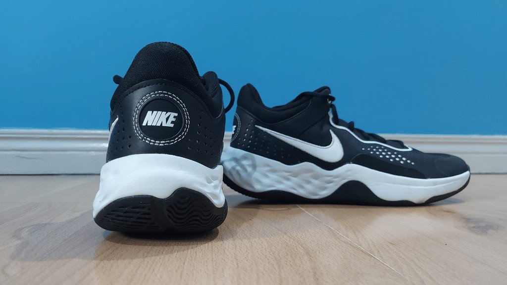 Khả năng hỗ trợ của Nike Fly By Mid 3