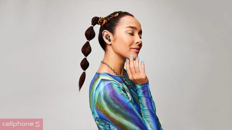 Khả năng kháng nước IPX5 của tai nghe JBL Tour Pro 2