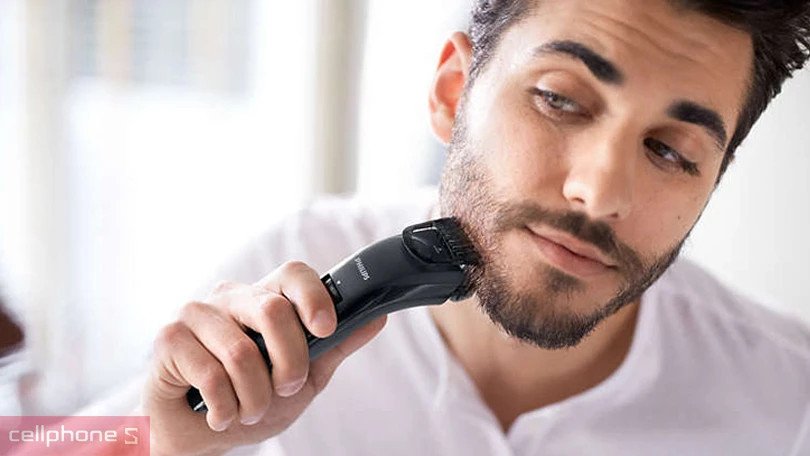 máy cạo râu hiện đại tiện lợi