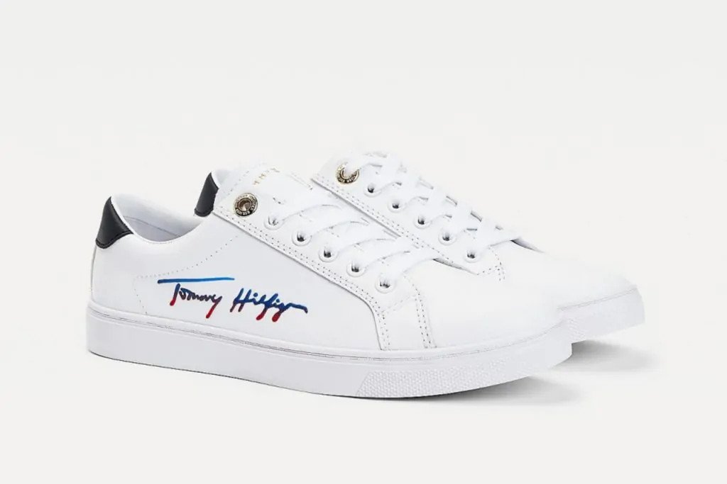 Minh họa sự đa dạng về số lỗ xỏ trên các loại giày, ảnh hưởng đến cách thắt dây giày đẹp