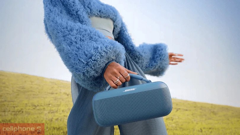 Mô phỏng cấu trúc cổng QuietPort của loa Bose, giúp âm trầm sạch sâu