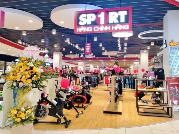 Nhiều thương hiệu thể thao tại cửa hàng Sport1