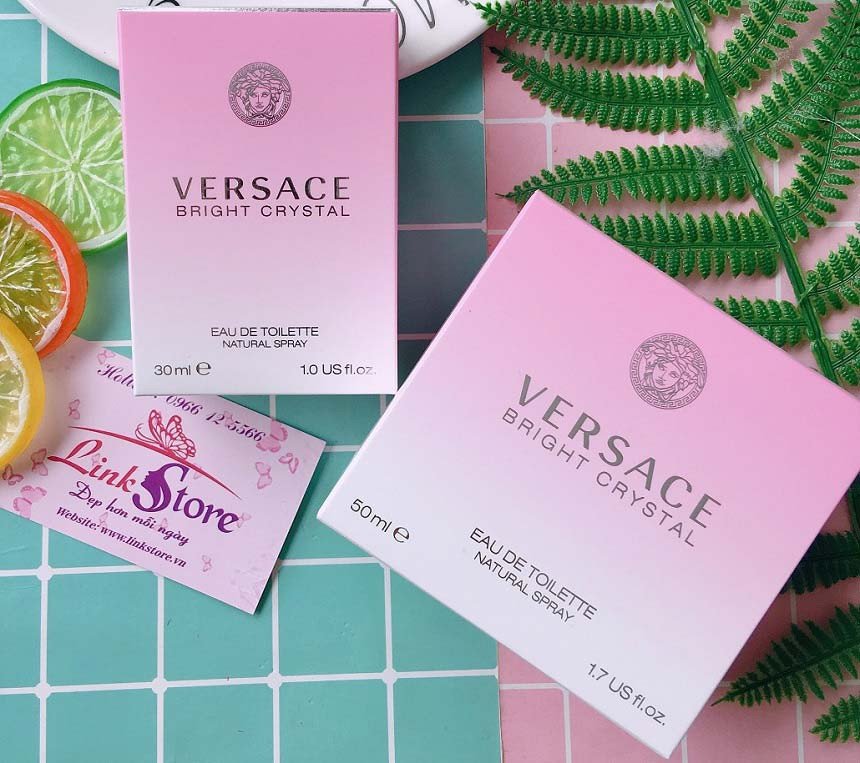 Nước hoa Versace Bright Crystal 50ml với thiết kế chai hồng tinh tế