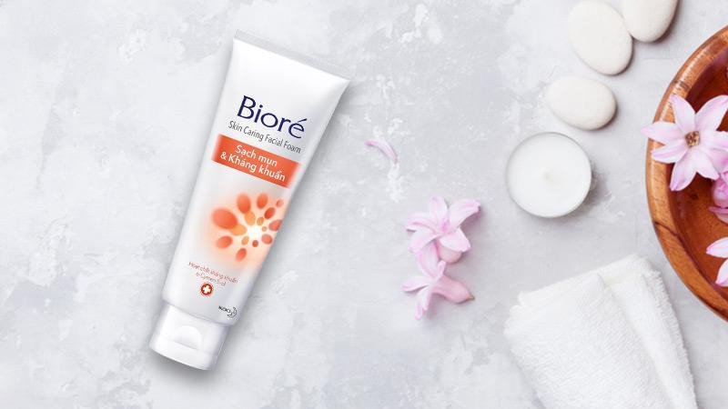 Sữa rửa mặt Biore Skin Care Facial Foam Acne Care dành cho da mụn