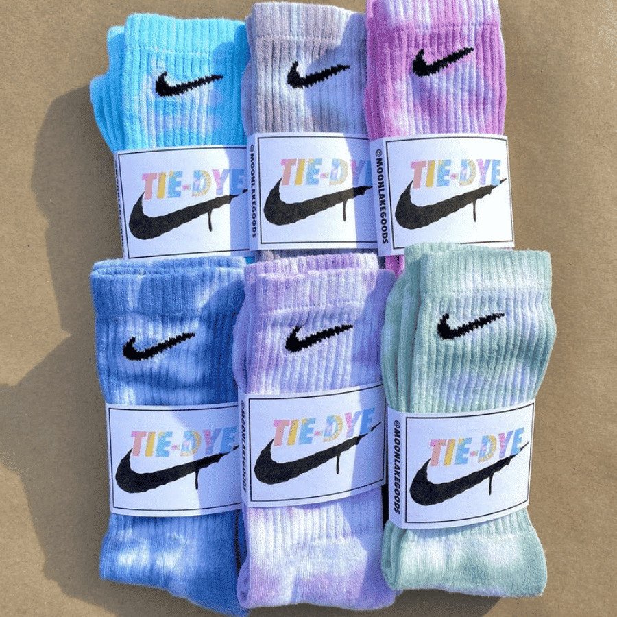 tất nike tie-dye độc đáo