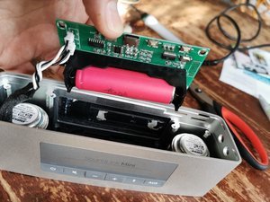 Thay thế mainboard và pin 18650 cho loa Bose SoundLink Mini 2 tự chế