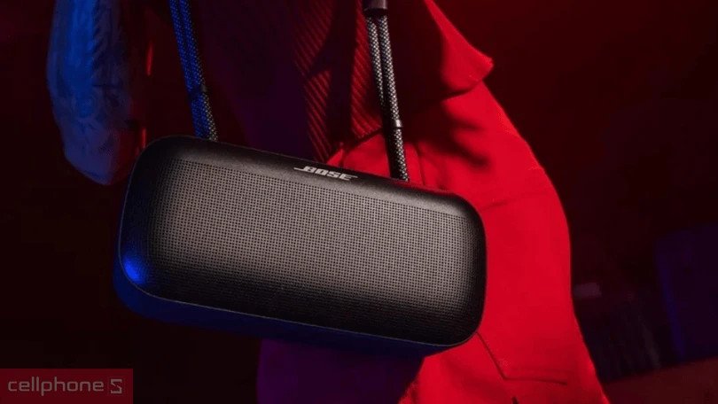 Thiết kế bên trong loa Bose minh họa công nghệ Sóng Âm Thanh AcousticWave