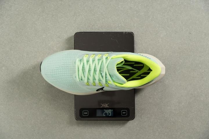 Trọng lượng của Nike Air Zoom Pegasus 39