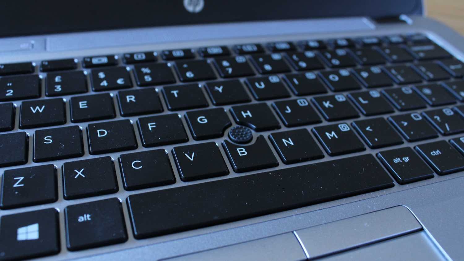 Bàn phím và touchpad trên máy tính xách tay HP EliteBook 820 G3