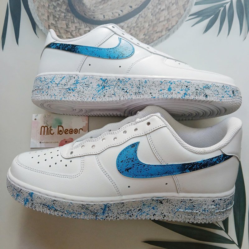 Dịch vụ vẽ họa tiết lên giày