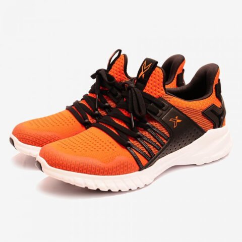 Đôi giày Biti's Hunter X phiên bản Summer 2K19 Adventure màu cam nổi bật, phù hợp cho người muốn biết giày Biti's Hunter có chạy bộ được không.