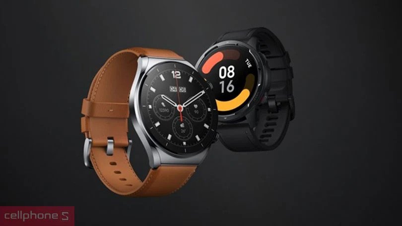 Đồng hồ smartwatch nữ Xiaomi Mi Band hiển thị giao diện theo dõi hoạt động