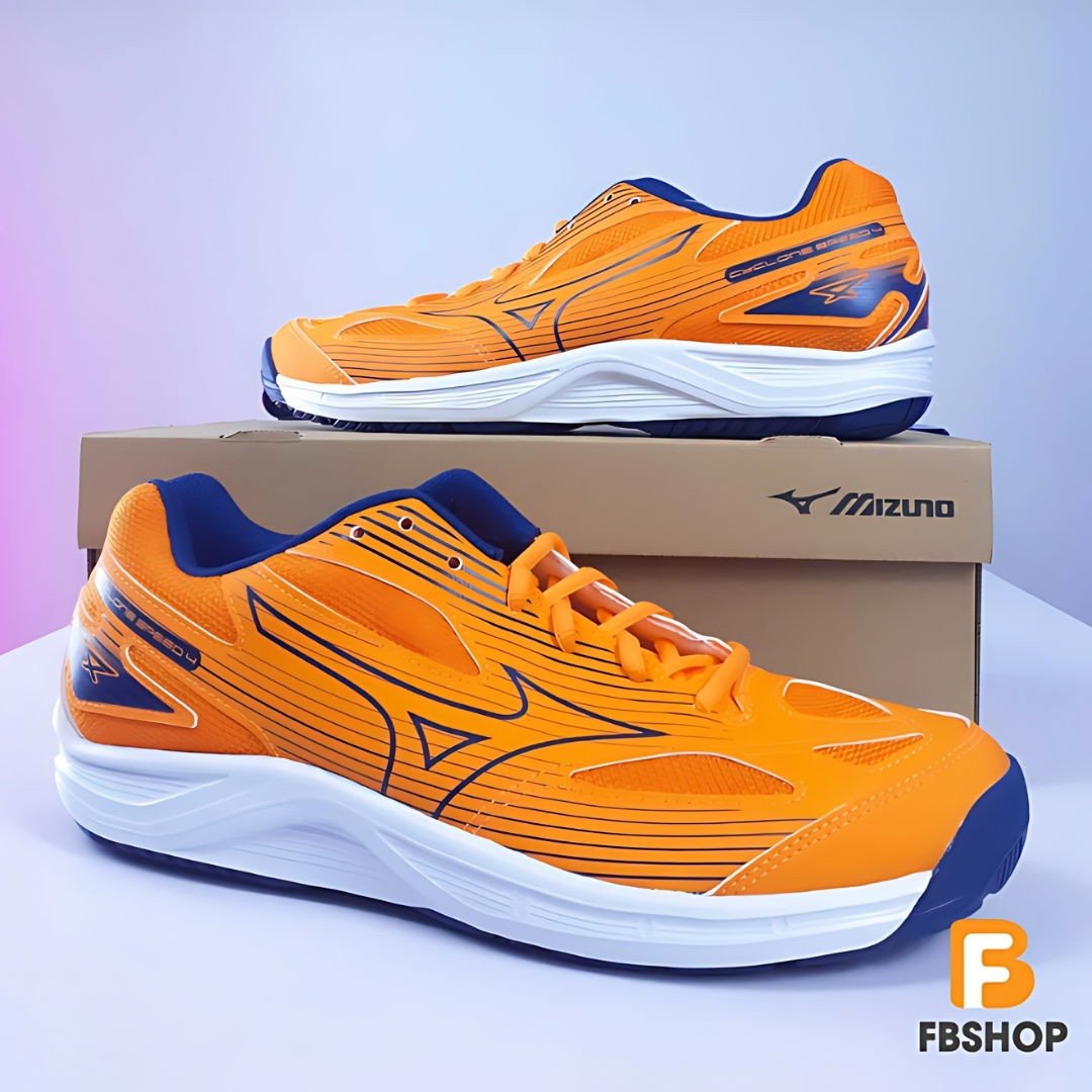 Giày cầu lông Mizuno Cyclone Speed 4 với phối màu năng động, hỗ trợ tối đa tốc độ và sự ổn định.