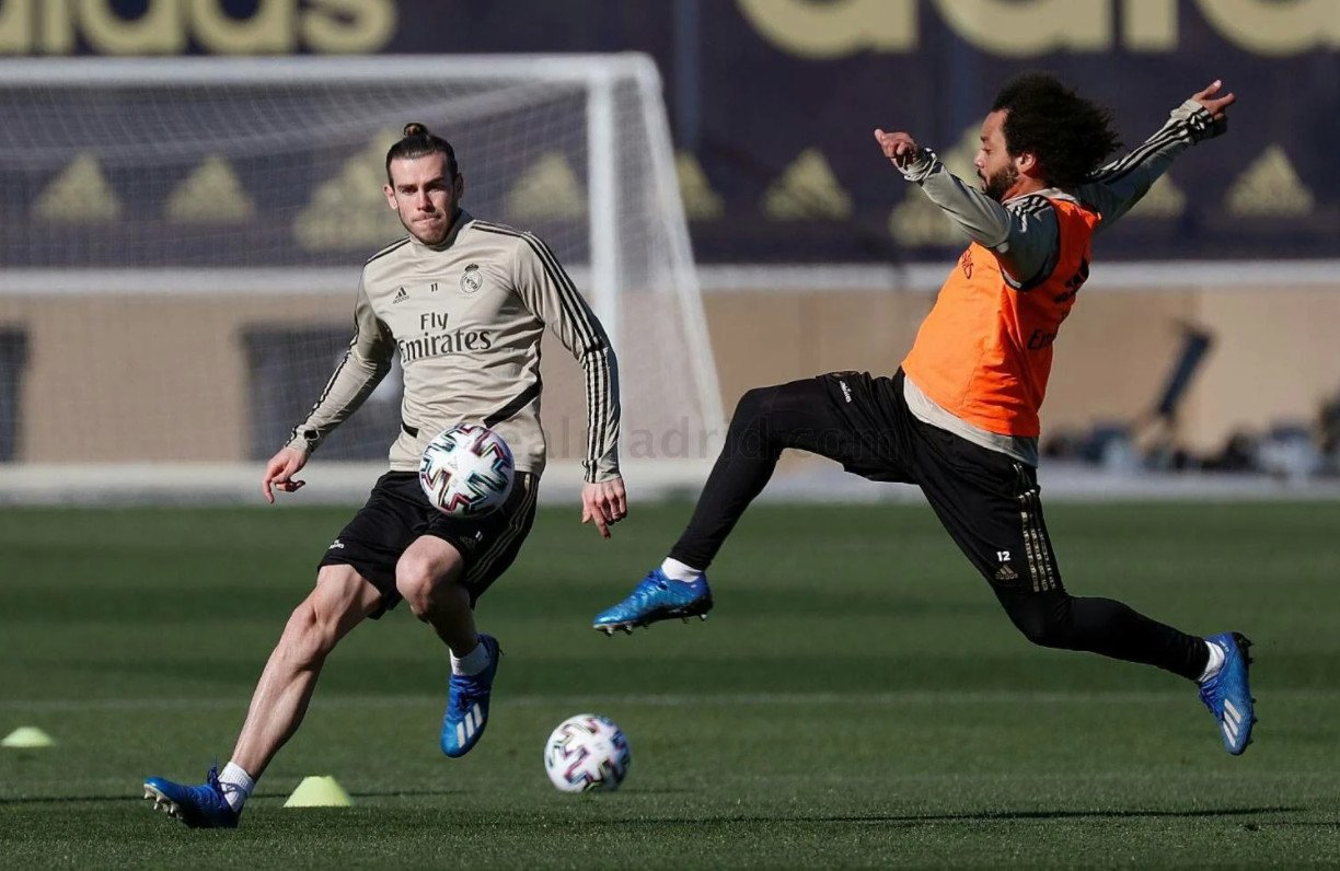 Giày đá bóng có dây, sự lựa chọn đa dạng và tin cậy cho mọi cầu thủ