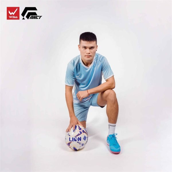 Giày đá bóng Wika Fancy màu xanh ya