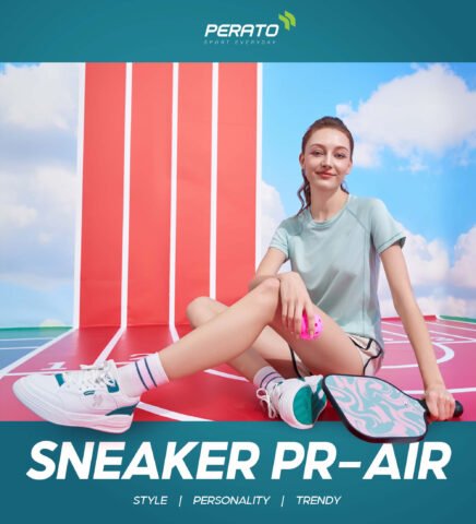 Giày sục nữ thể thao màu ghi trắng với thiết kế năng động và đế giày êm ái.