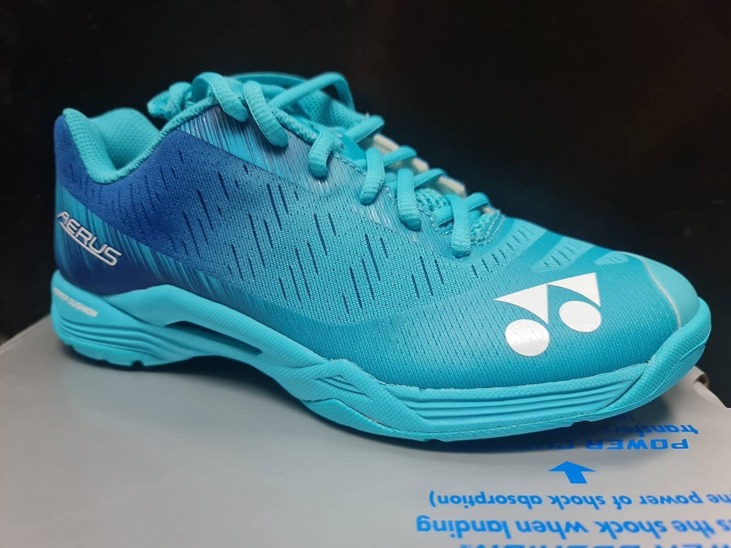 Giày Yonex Aerus Z màu xanh – Thiết kế tối ưu hiệu suất