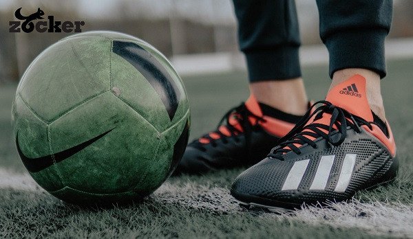 su-dung-giay-dinh-fg-san-co-nhan-tao-2