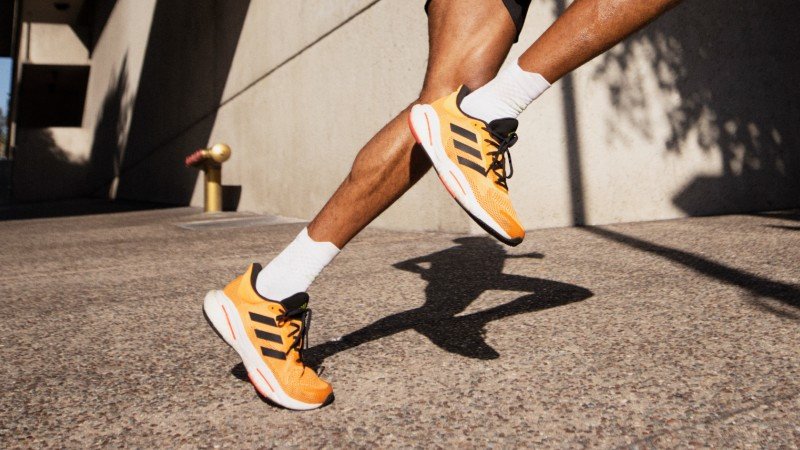 Adidas SolarGlide 5, giày thể thao nam mùa hè với công nghệ đệm tối ưu và độ thoáng khí cao